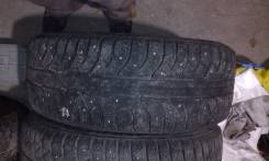 Bridgestone Ice Cruiser 7000. Зимние, шипованные, износ: 40%, 4 шт