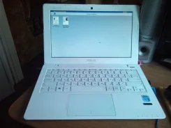 Asus X200MA. 11.6", 1,9����, ��� 4 ��, ���� 500���, WiFi, Bluetooth ����