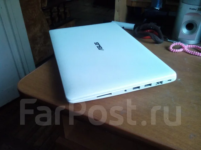 Asus X200MA. 11.6", 1,9����, ��� 4 ��, ���� 500���, WiFi: 1, Bluetooth: 1 ����