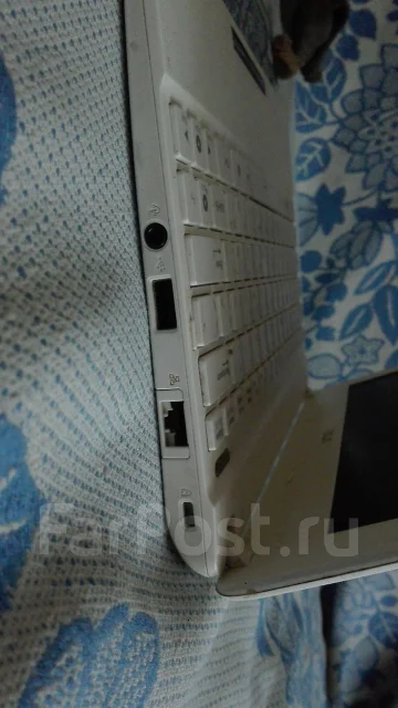 Asus Eee PC X101CH. 20", 22 222 222 222����, ��� 3072 ��, ���� 300���, WiFi: 1, Bluetooth: 1 ����