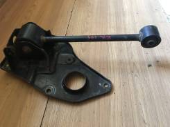 Рычаг подвески. Nissan Homy Elgrand, ALE50, AVWE50, AVE50, ALWE50 Nissan Elgrand, ATE50, APE50, AVWE50, AVE50, ALE50, ALWE50, APWE50, ATWE50 Isuzu Far...