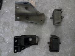 Подушка двигателя. Nissan: Fairlady Z, Langley, Prairie, S-Cargo, Hypermini, Liberty, Pulsar, Safari, Cedric, Cedric / Gloria, Laurel, Stagea, Crew, L...