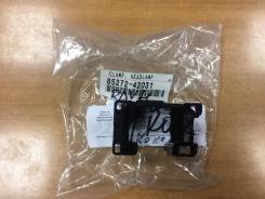      Toyota RAV4 85272-42031 