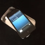 Apple iPod touch 4. ����