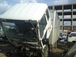 Кабина. Mitsubishi Fuso