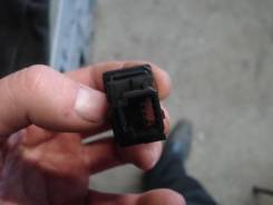 Омыватель фар. Toyota Corolla, ZRE151, ZRE152, NDE150, ZZE150, ADE150, NZE141 Toyota RAV4, ALA30, ACA30, ACA31 Toyota Auris, NDE150, ADE157, ADE150, Z...