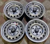 Toyota. 5.5x15, 6x139.70, ET29, ЦО 68,0 мм.