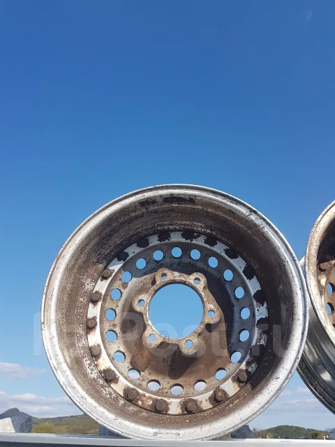 SSR. 8.0x16", 6x139.7, ET-1 ����