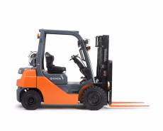 Toyota. Погрузчик 32-8FGF15 Новый Склад СПБ, 1 500 куб. см., 1 500 кг.