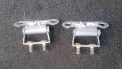 Крепление крышки багажника. Toyota Wish, ANE11, ANE10, ZNE10, ZNE14, ANE10G, ZNE14G, ZNE10G, ANE11W Двигатели: 1ZZFE, 1AZFSE, D4, 1AZFE