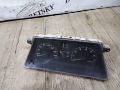 Панель приборов. Toyota Master Ace Surf, YR20G Двигатель 2YU