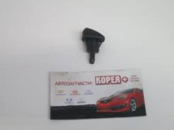 Форсунка омывателя. Hyundai: Lantra, Elantra, Trajet, Santa Fe, Terracan Двигатели: D4BH, G6CU, J3