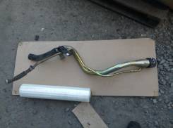 Горловина топливного бака. Toyota Crown, JKS175, GS171, JZS171, JZS175W, JZS171W, JZS173W, JZS179, JZS177, JZS175, JZS173 Toyota Mark II Wagon Blit, G...