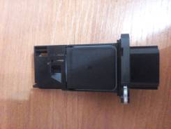 Датчик расхода воздуха. Infiniti: QX56, M45, Q40, QX50, Q45, M56, Q50, FX35, EX25, FX37, M25, QX70, G25, Q60, FX45, EX35, EX37, FX30d, G35, M37, FX50...