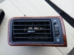 Решетка вентиляционная. Toyota Crown, JZS179, JZS175, JZS173, JZS171, JZS175W, JZS171W, JZS173W Двигатель 1JZGTE
