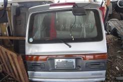 Дверь багажника. Mazda Bongo Friendee, SGLR Двигатель WLT