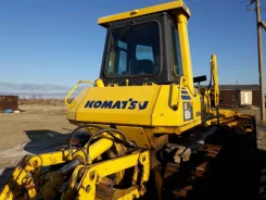 Komatsu D65E-12 ����