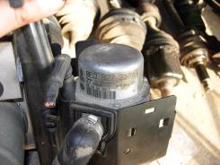Насос вакуумный. Volkswagen Passat, 3B3, 3B6 Volkswagen Touareg, 7L6, 7LA Volkswagen Phaeton, 3D2, 3D8 Audi: A6 allroad quattro, A8, A4, S6, A6, S8, R...