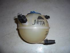 Расширительный бачок. Volkswagen Jetta