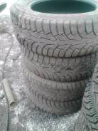 Nokian Hakkapeliitta 5. Зимние, шипованные, износ: 30%, 4 шт