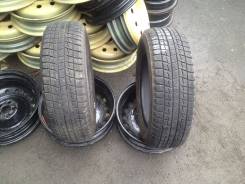 Bridgestone ST30. Зимние, без шипов, 2011 год, износ: 10%, 2 шт
