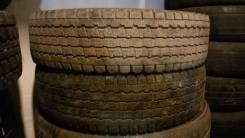 Bridgestone Blizzak Revo 969. Зимние, без шипов, износ: 50%, 2 шт