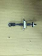 Ограничитель двери. Nissan Primera Camino, WHP11, P11, WHNP11, HP11, HNP11, WP11, WQP11, QP11 Nissan Bluebird, EU14, HNU14, ENU14, HU14, SU14, QU14, F...