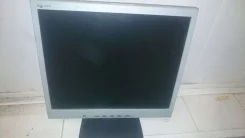 Aquarius. 17", ���������� �� (LCD)