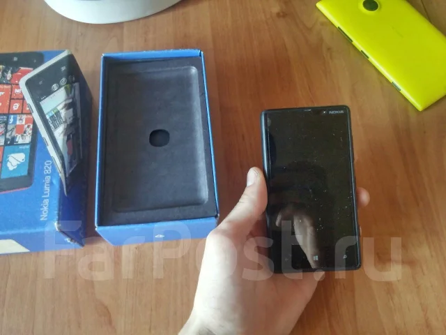 Nokia Lumia 820. �/� ����