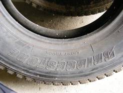 Bridgestone Blizzak W965. Зимние, без шипов, 2007 год, износ: 10%, 2 шт