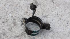 Крепление топливного фильтра. Toyota Corona, AT211, ST215, AT210, ST210 Toyota Caldina, ST215, ET196, AT211, ST191, ST195, ST198, AT191, ST210 Toyota...