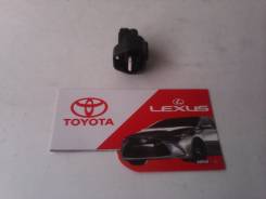 Разъем. Toyota: Windom, Regius Ace, Lite Ace, Ipsum, Avensis, Innova, Dyna, Tundra, Regius, Vista, Caldina, Vista Ardeo, bB, Alphard, Tacoma, Mark II...