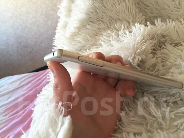 Sony Xperia Z3+. �/� ����
