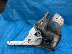 Опора амортизатора. Nissan Homy Elgrand, ALE50, AVWE50, AVE50, ALWE50 Nissan Elgrand, ATE50, APE50, AVWE50, AVE50, ALE50, ALWE50, APWE50, ATWE50 Isuzu...