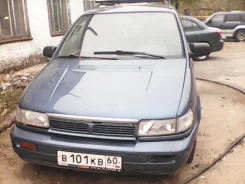 Mitsubishi Space Runner ����