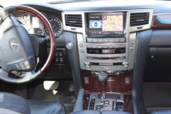 Lexus LX570. �������, 4wd, 5.7 (367��.�.), ������, 50 000����. �� ����