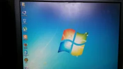 DELL. 17", ���������� �� (LCD)
