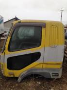 Кабина. Mitsubishi Fuso