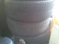 Bridgestone Blizzak Revo2. Зимние, без шипов, износ: 50%, 4 шт