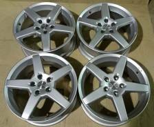 Valbrem. 7.0x17, 5x112.00, ET38, ЦО 75,0 мм.