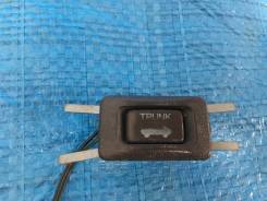 Кнопка открывания багажника. Toyota Crown, JZS131, MS137X, MS137, GS131H, LS131, MS135, GS131, UZS131, LS131H