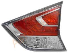 Вставка в крышку багажника NISSAN X-TRAIL 14- RH