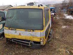Кабина. Mitsubishi Fuso