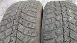 Kumho I'Zen WIS KW19. Зимние, шипованные, износ: 20%, 2 шт