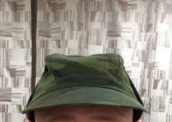 Кепки.