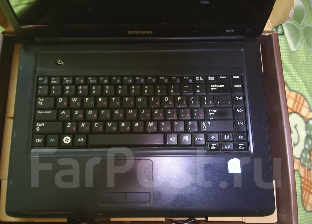 Samsung R510. 15.4", 2����, ��� 2048 ��, ���� 300���, WiFi: 1, Bluetooth: 1, ����������� �� 1��. ����
