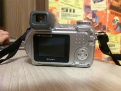 Sony Cyber-shot DSC-H2. 6 - 6.9 ��, ���: 12� ����