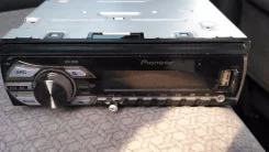 Pioneer MVH-150UB ����
