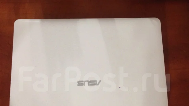 Asus. ��� 1536 ��, WiFi: 1, Bluetooth: 1, ����������� �� 10��. ����