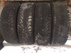 Goodyear UltraGrip 500. Зимние, шипованные, износ: 30%, 4 шт